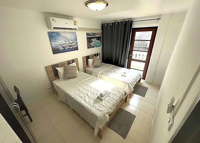 Sukhumvit Soi 12: 3 Bed / 1 Bath For 6 Ppl Group 酒店