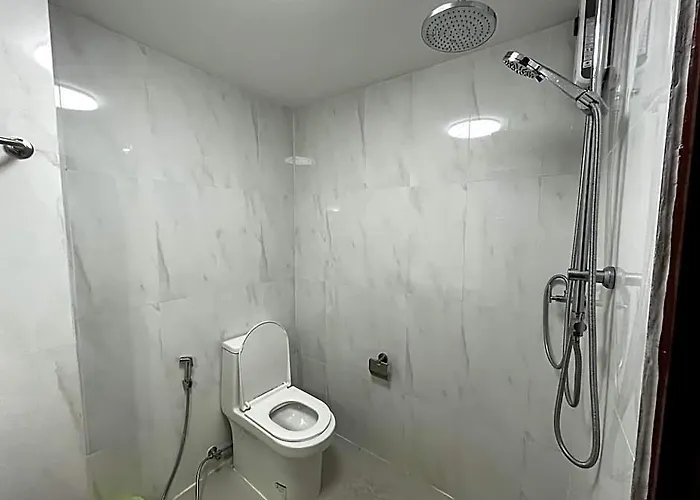 Sukhumvit Soi 12: 3 Bed / 1 Bath For 6 Ppl Group 酒店